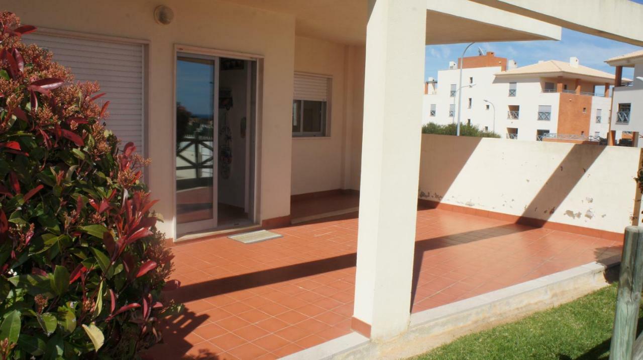 Holiday home Pool & Garden Oura Flat