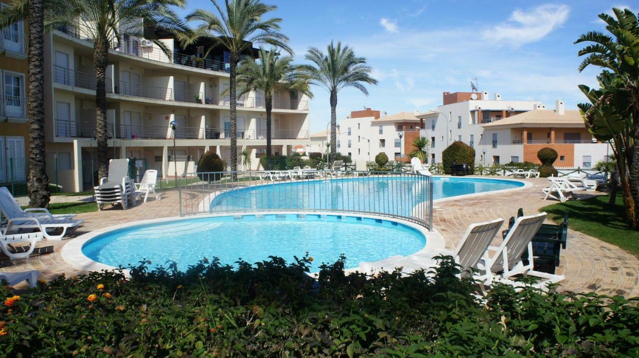 Holiday home Pool & Garden Oura Flat *